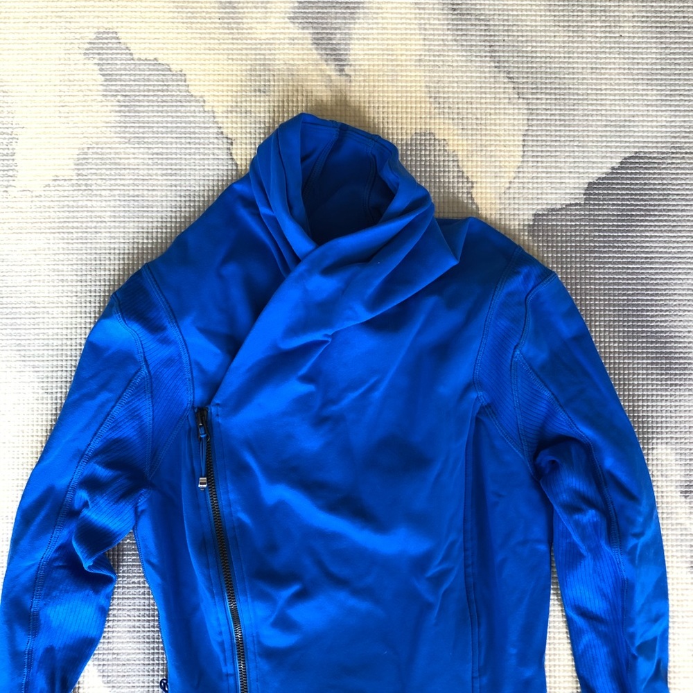 Lululemon Precision Jacket Blue Size 4 - image 4
